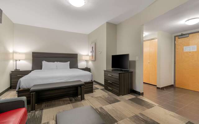 Best Western Plus Airport Inn & Suites