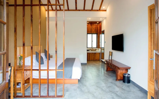 Shanghai Lintin Holiday Hotel