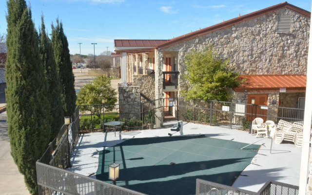 Studio 6 Suites North Richland Hills, TX