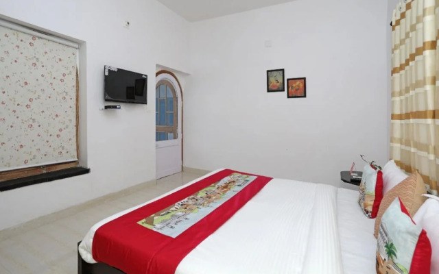 OYO 10298 Home near Sukhadia Circle