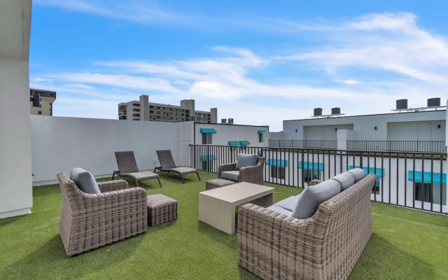 Azul Townhomes A3 - Sunrise