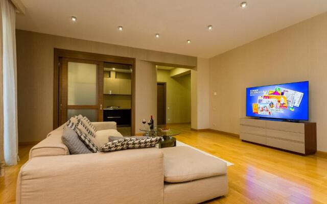 Central Cosy 5BD-5BATH Apartment