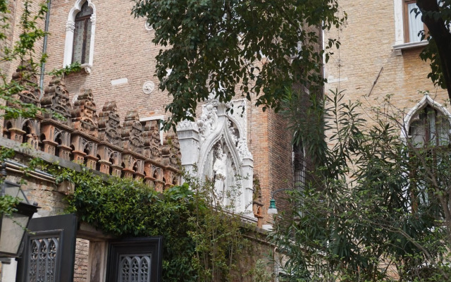 Pesaro Palace