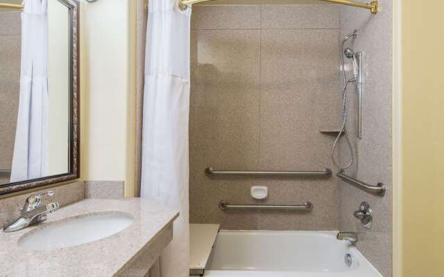 Baymont by Wyndham Wichita Falls