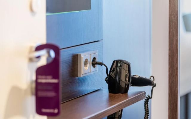 Отель Premier Inn Koeln City Centre