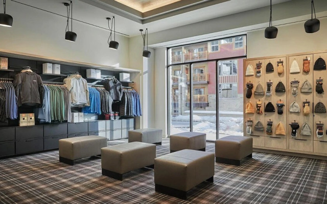 P Ndry 3206 in Park City