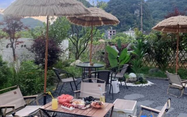 Yunpan Hotel (Yangshuo West Street)