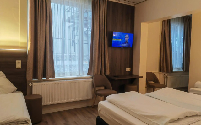 Hotel Albert 2