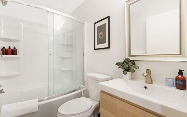 Roami at Clematis Street Lofts