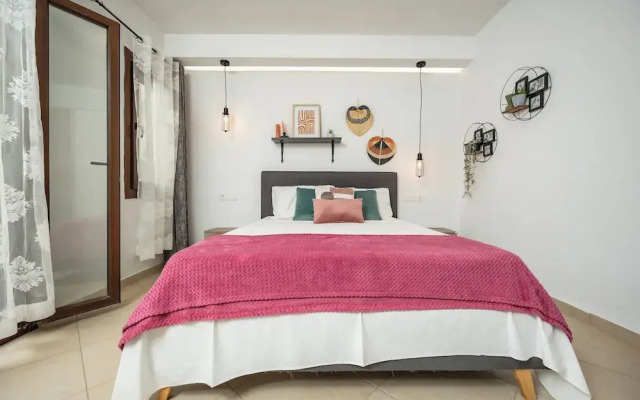 Naxos Chora Modern Dream w Patio Jacuzzi