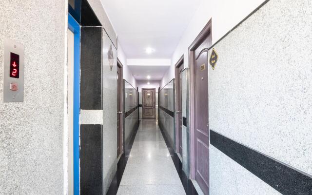 OYO 7669 The Trinitywood Hotel