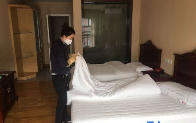 Wutong Hotel (Beijing Changping University of Petroleum)
