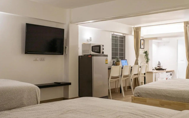 B2 Large + Comfort full kitchen near MRT Bangson