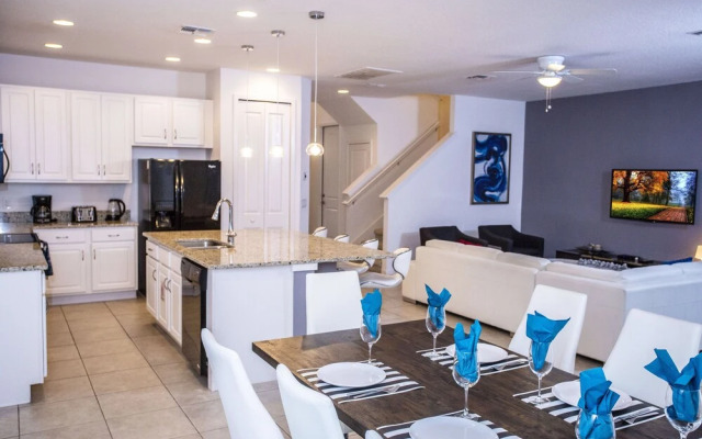 6BR Villa - 327 Marcello Blvd