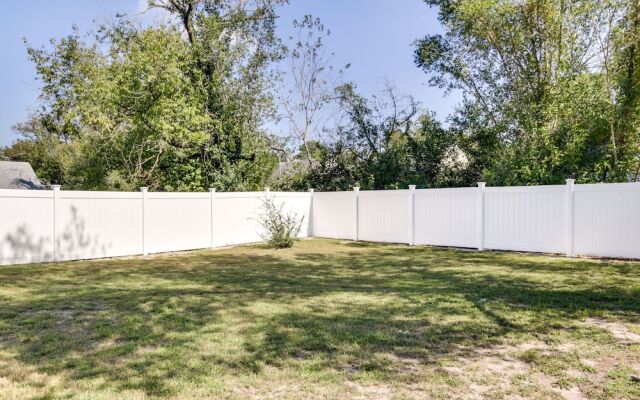Updated Home - Walk to Salisbury University!