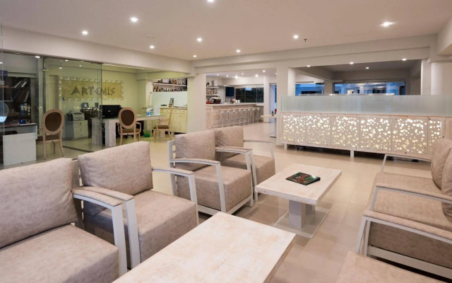 Artemis Hotel Apartments