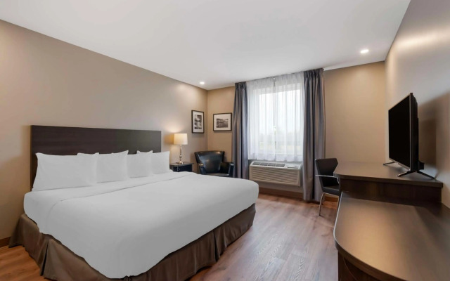 Villa Inn & Suites, SureStay Collection by Best Western