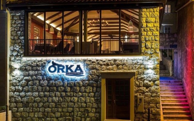 Orka Apartments