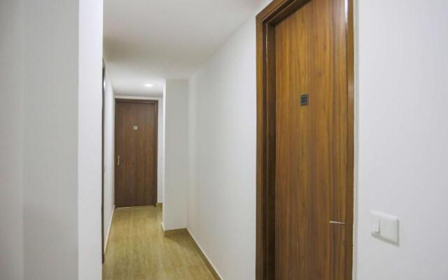 OYO 79600 The Premium Villa