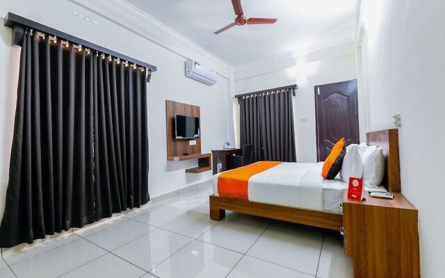 OYO 11069 Hotel Hisham Suits