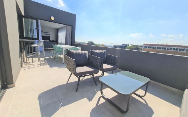 MINT Apartments Greenside