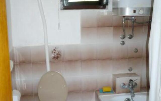 Apartment Obala Petra Kresimira Iv 1