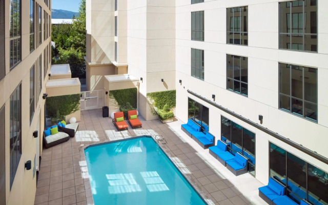 Aloft Cupertino