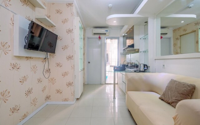 Modern And Tidy 2Br Bassura City Apartment
