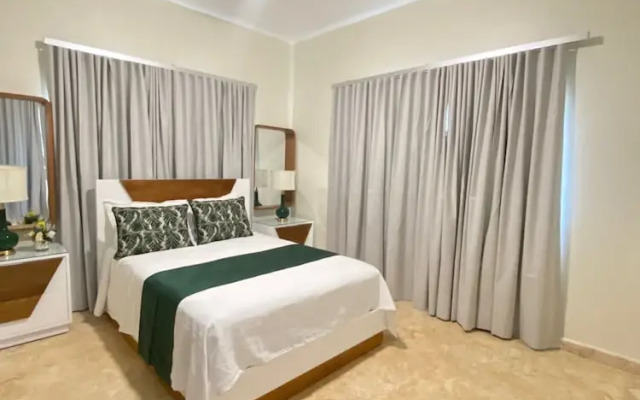 Luxury 5 Bedrooms Villa in Hispañola -sosua