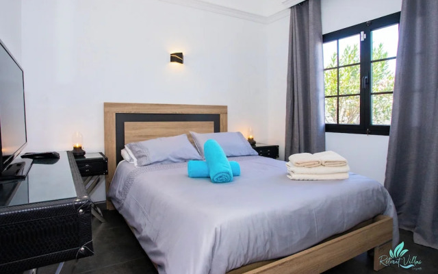 Gorgeous Newly Renovated 4-bedroom Villa!