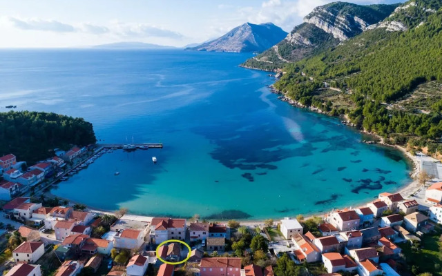 Villa Nives - Three-bedroom Villa With Terrace and Sea View