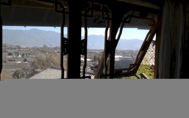 Lijiang Courier Inn