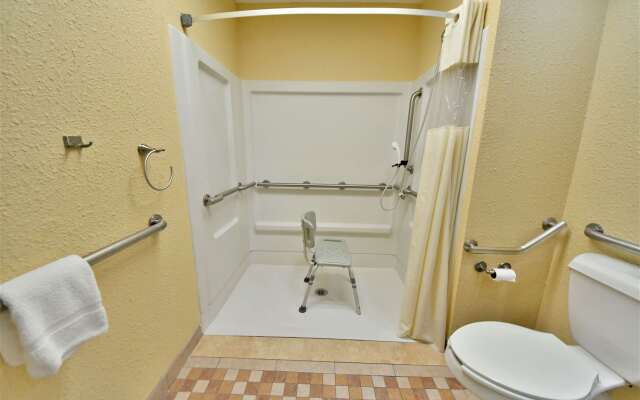 Ramada Hotel & Conference Center by Wyndham Jacksonville