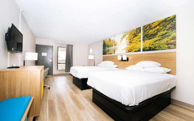 Days Inn by Wyndham Cincinnati East