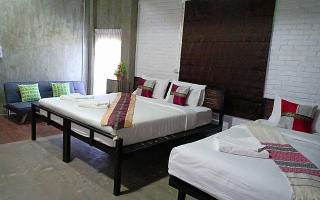 Baan9Nan Guest Home in Nan City