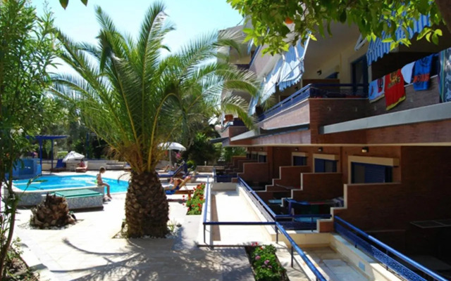 Philoxenia Hotel-Villas