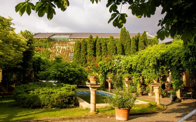 Hotel Bow Garden