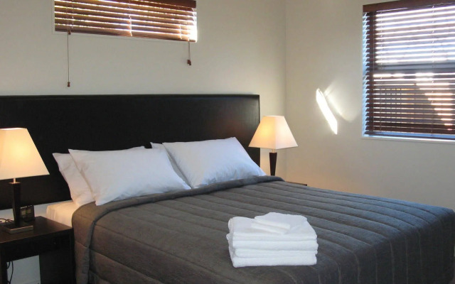 Pegasus Gateway Motels and Apartments