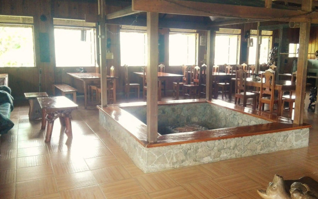Native Village Inn