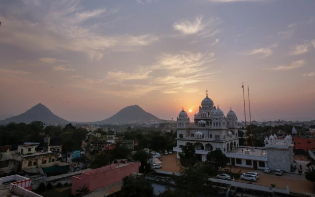 Hotel Krish Palace
