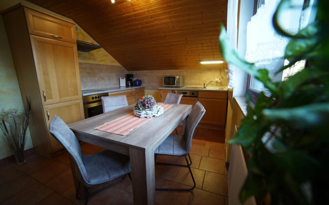 Ferienwohnung im Wald mit Kamin