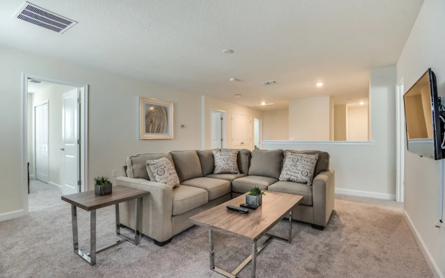 sanbagger drive Villa 1586 Champions Gate