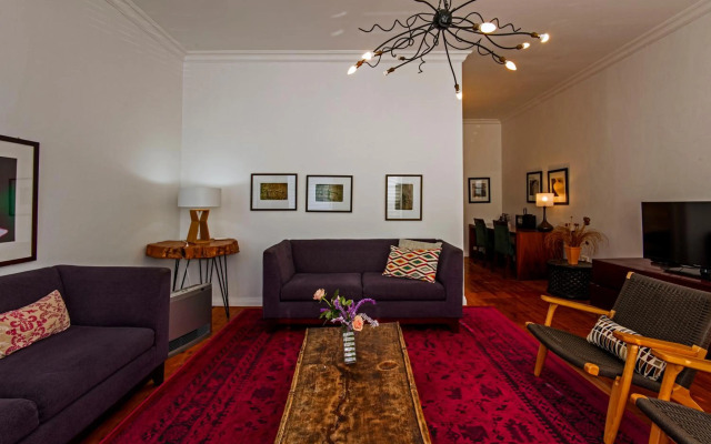 Barry Hall Apartments