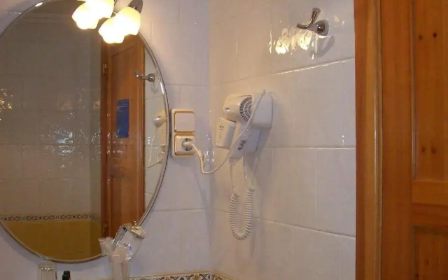 Hostal Las Grullas