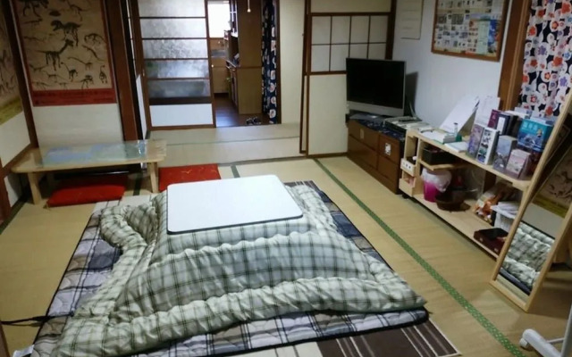 Guest House Lounge Taki