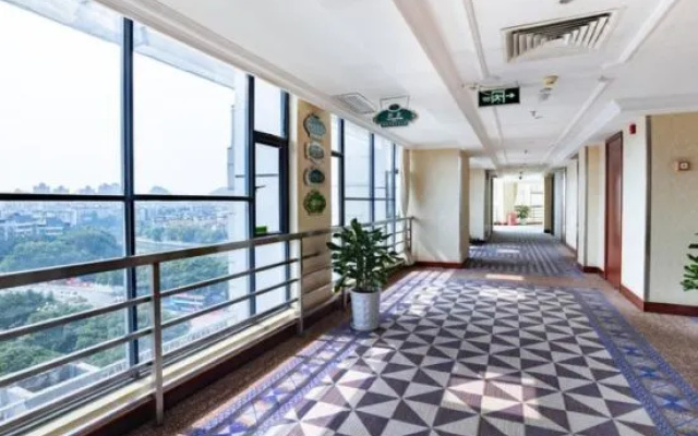 Yumi Boutique Apartment (Guilin Two Rivers and Four Lakes Xiangbishan Branch) – Hotel Rooms – Guilin