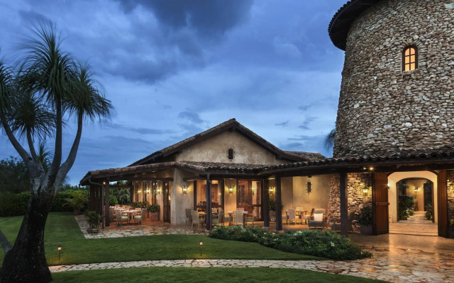 Royal Isabela