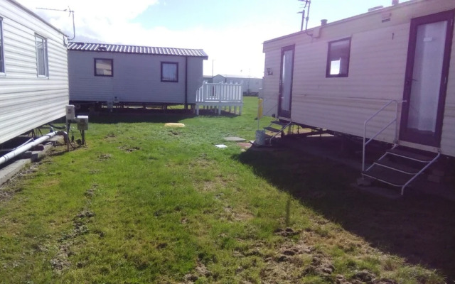 Charming 3-bed Caravan in Camber Food Rest