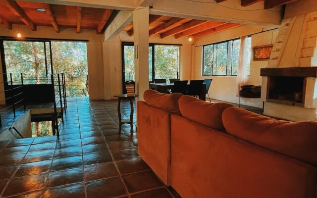 Casa Los Ocotes Valle de Bravo