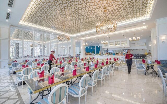 Melia Vinpearl Cam Ranh Beach Resort